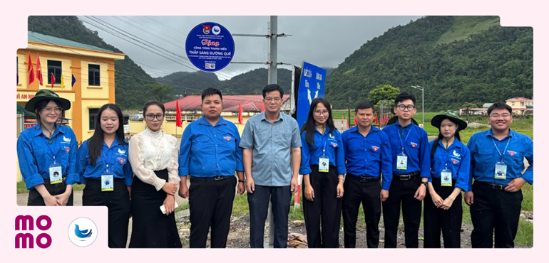 Hoàn thành 03 công trình thắp sáng đường quê bằng năng lượng mặt trời tại Cao Bằng, Phú Thọ và Thanh Hóa