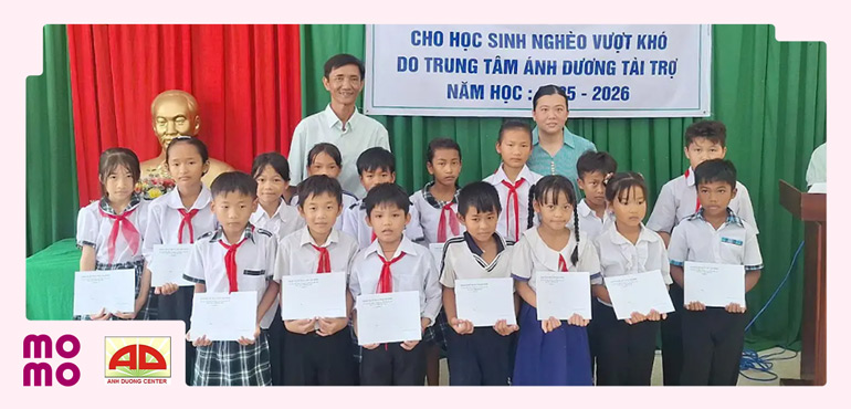 Trao 195 suất học bổng cho học sinh nghèo hiếu học tại Hậu Giang năm học 2025-2026 (Đợt 1.2025)