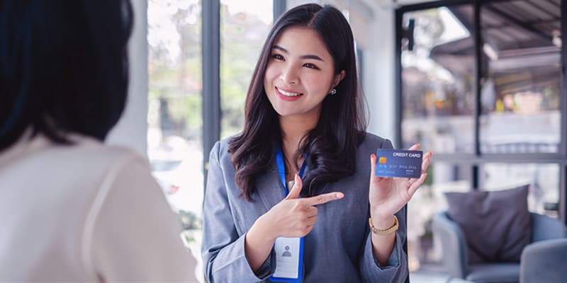 ưu đãi mở thẻ tín dụng