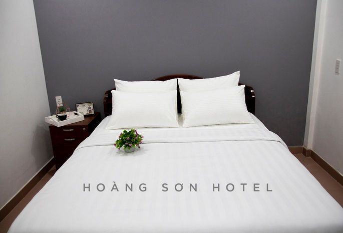 HOÀNG SƠN HOTEL Q9