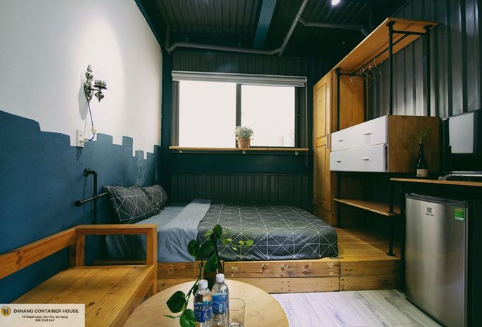 CONTAINER HOME