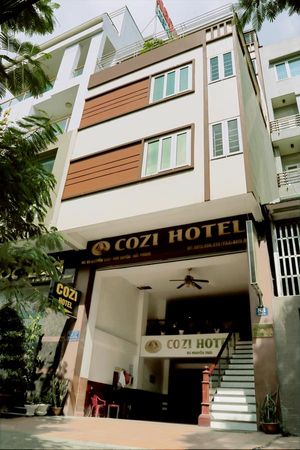 COZI HOTEL