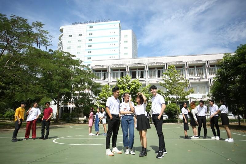 Ngoại cảnh - mặt tiền - Đại học Công nghệ thông tin UIT - ĐHQG TP.HCM