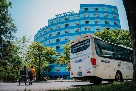Ngoại cảnh - mặt tiền - Đại học Công nghệ thông tin UIT - ĐHQG TP.HCM